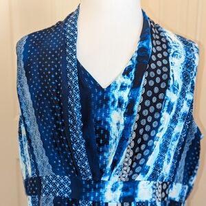 COPY - Plus Size 2XL Nice blue and white design dress.